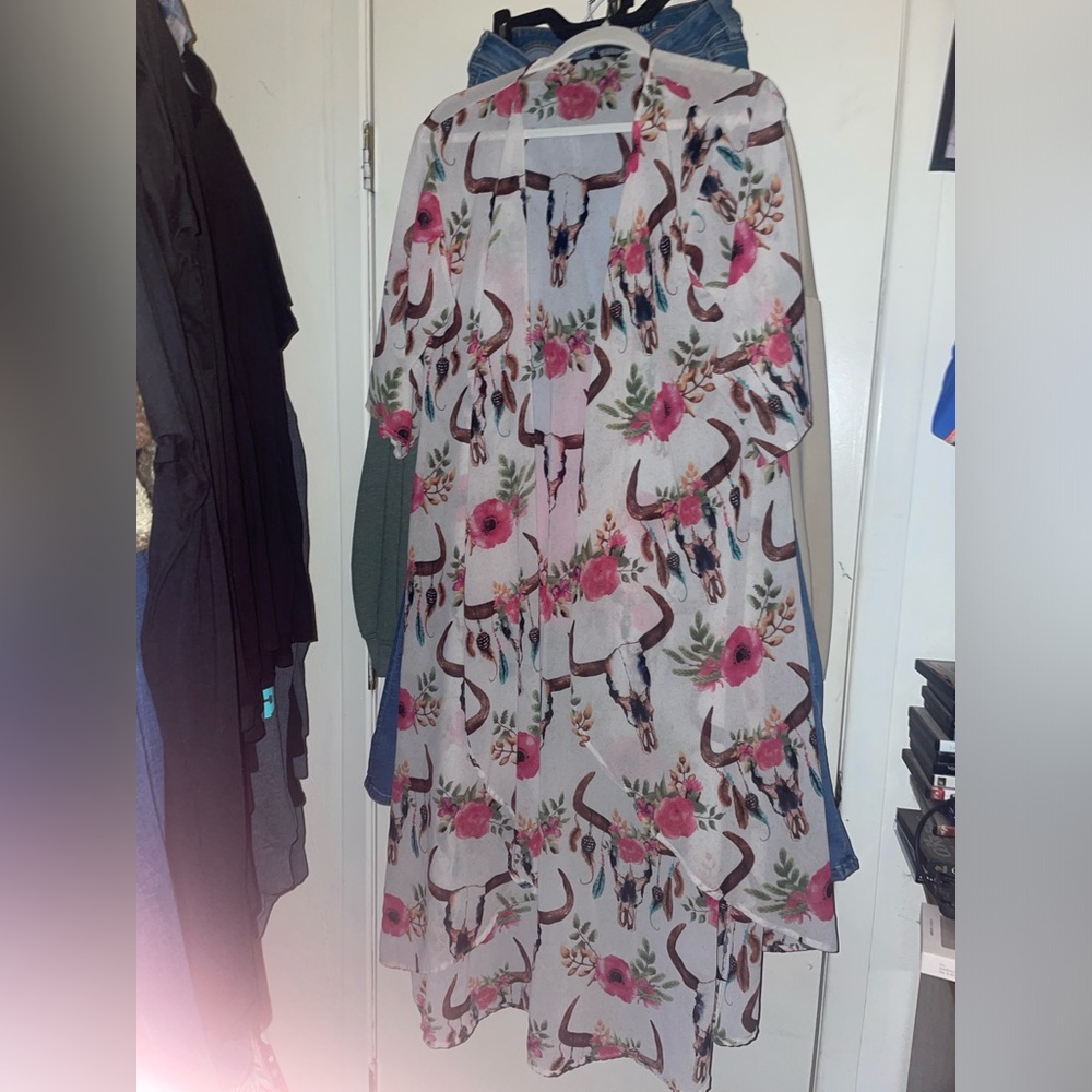 used small L&B Floral Long Kimono with Western Bull Skull Print